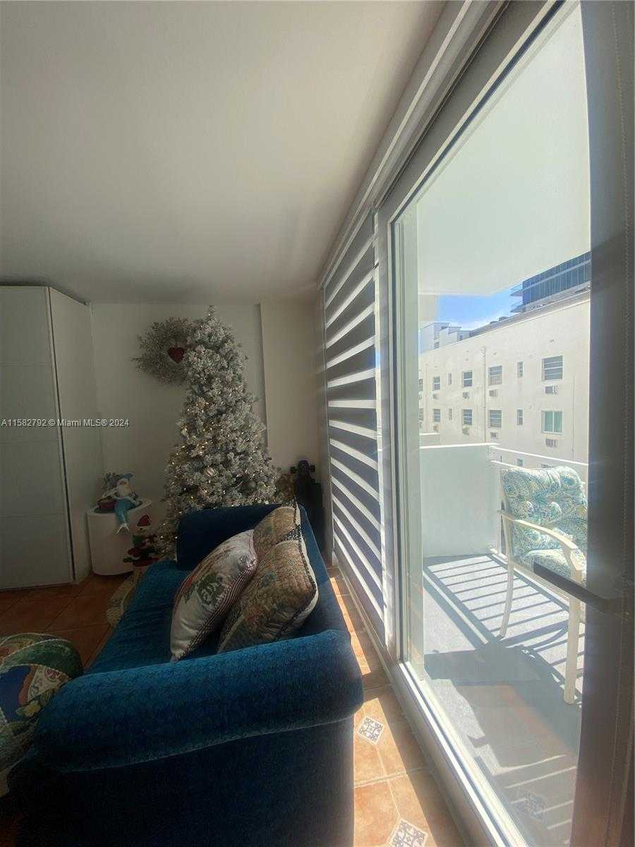 Small Image of 345 OCEAN DR #307, Miami Beach Number 85
