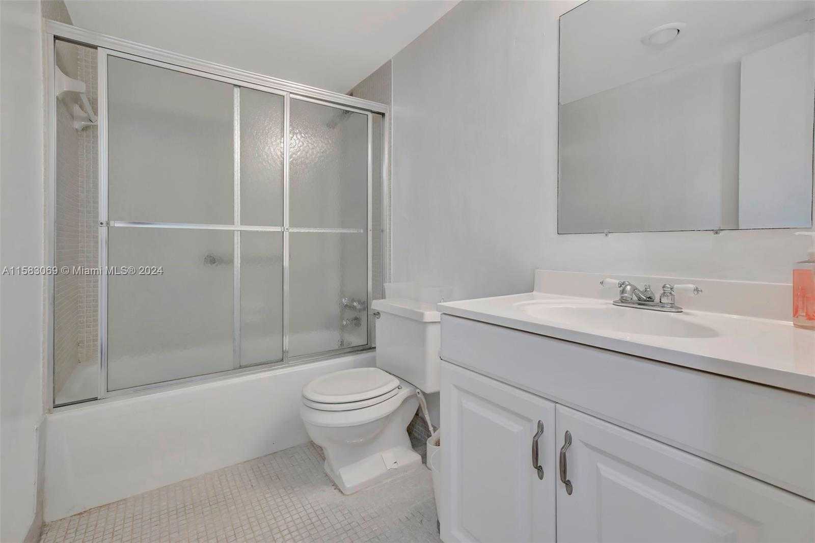 Small Image of 3821 ENVIRON BLVD #505, Lauderhill Number 11