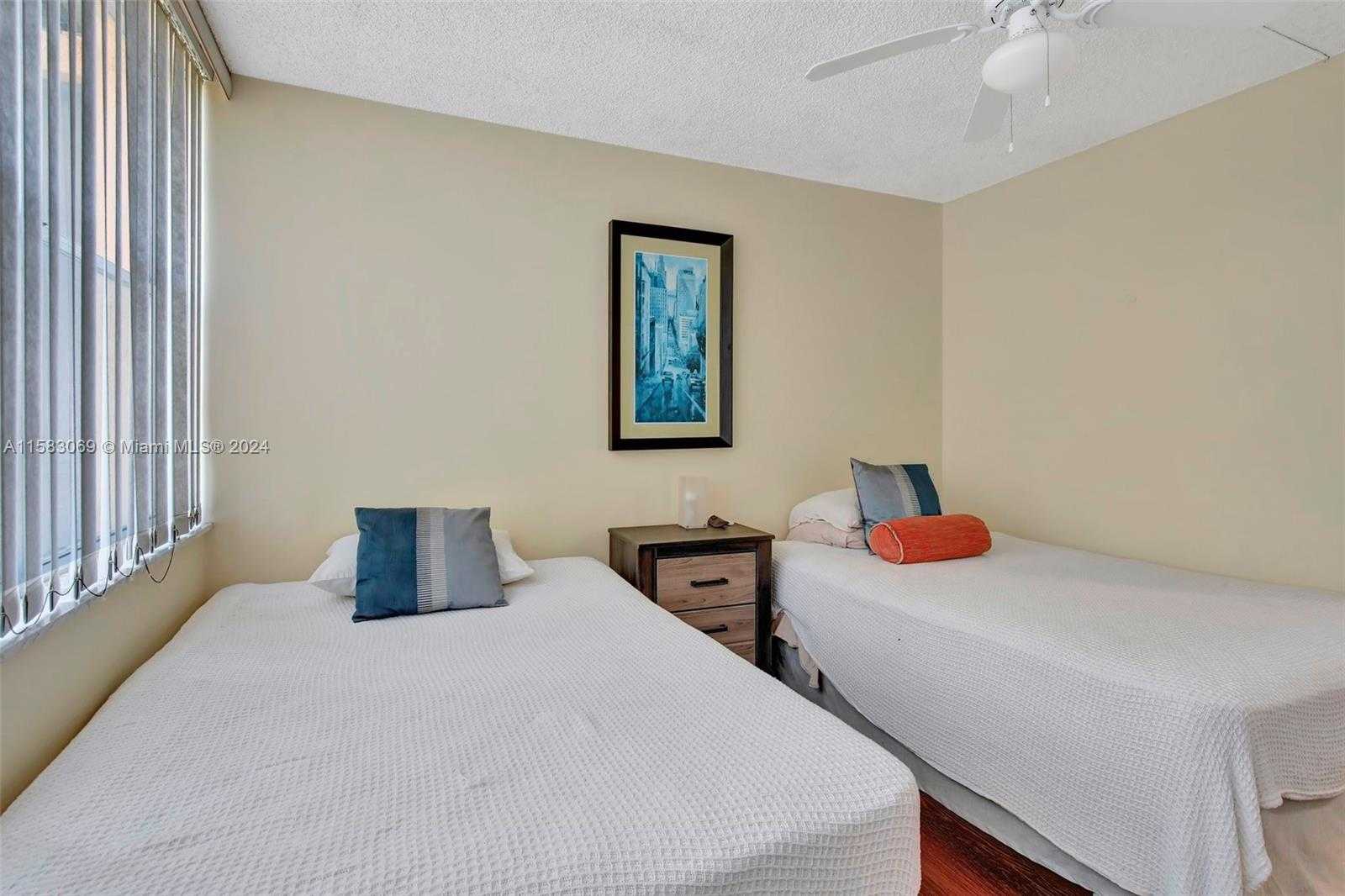 Small Image of 3821 ENVIRON BLVD #505, Lauderhill Number 19