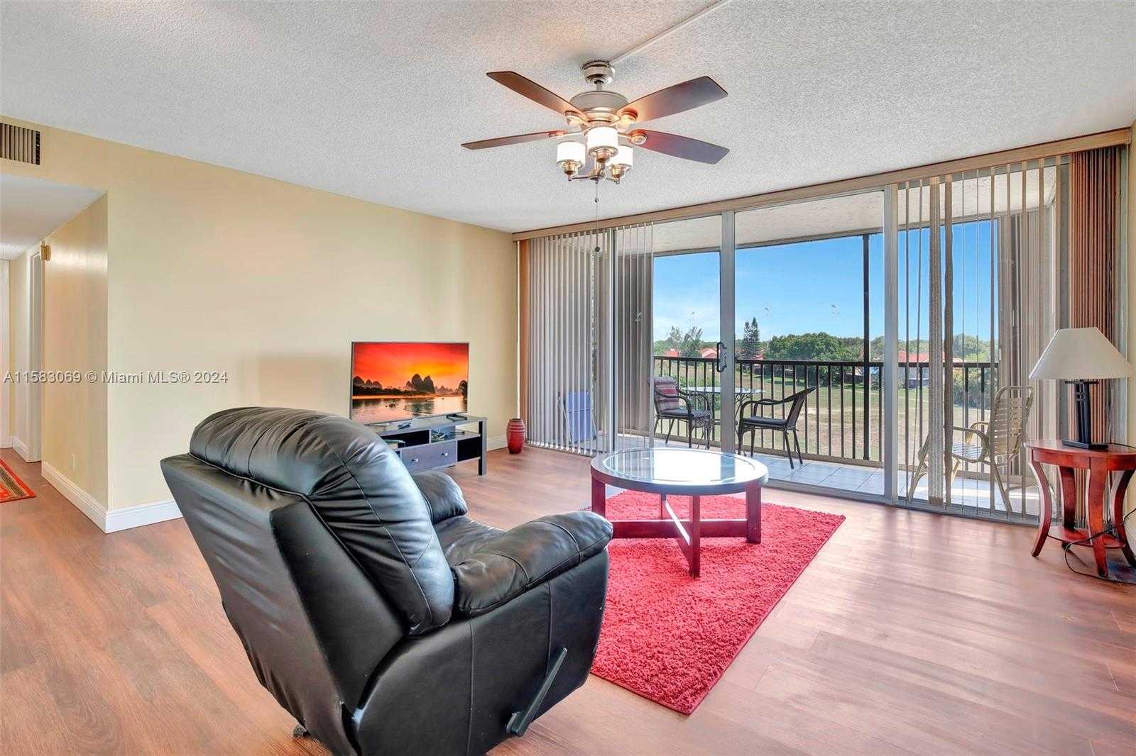 Small Image of 3821 ENVIRON BLVD #505, Lauderhill Number 24