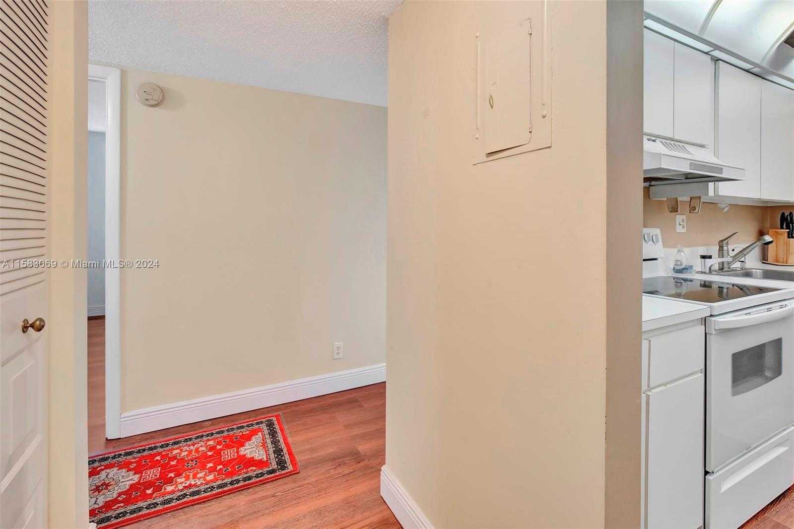 Small Image of 3821 ENVIRON BLVD #505, Lauderhill Number 7