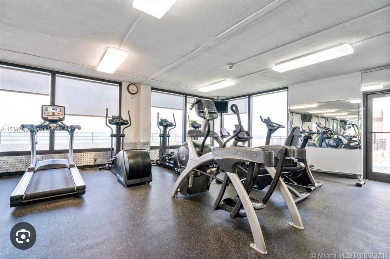 Small Image of 18800 NORTH EAST 29TH AVE #520, Aventura Number 23