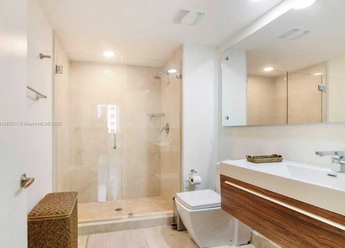 Small Image of 18800 NORTH EAST 29TH AVE #520, Aventura Number 8