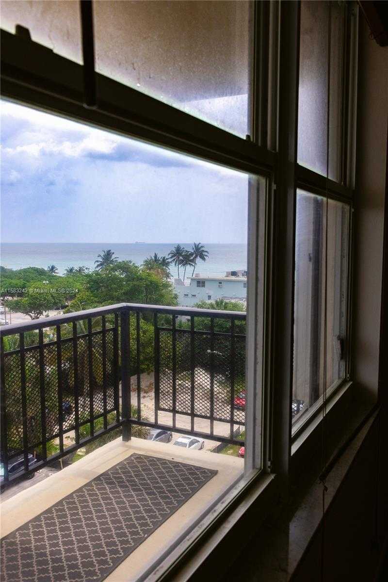 Small Image of 1501 SOUTH OCEAN DR #702, Hollywood Number 14