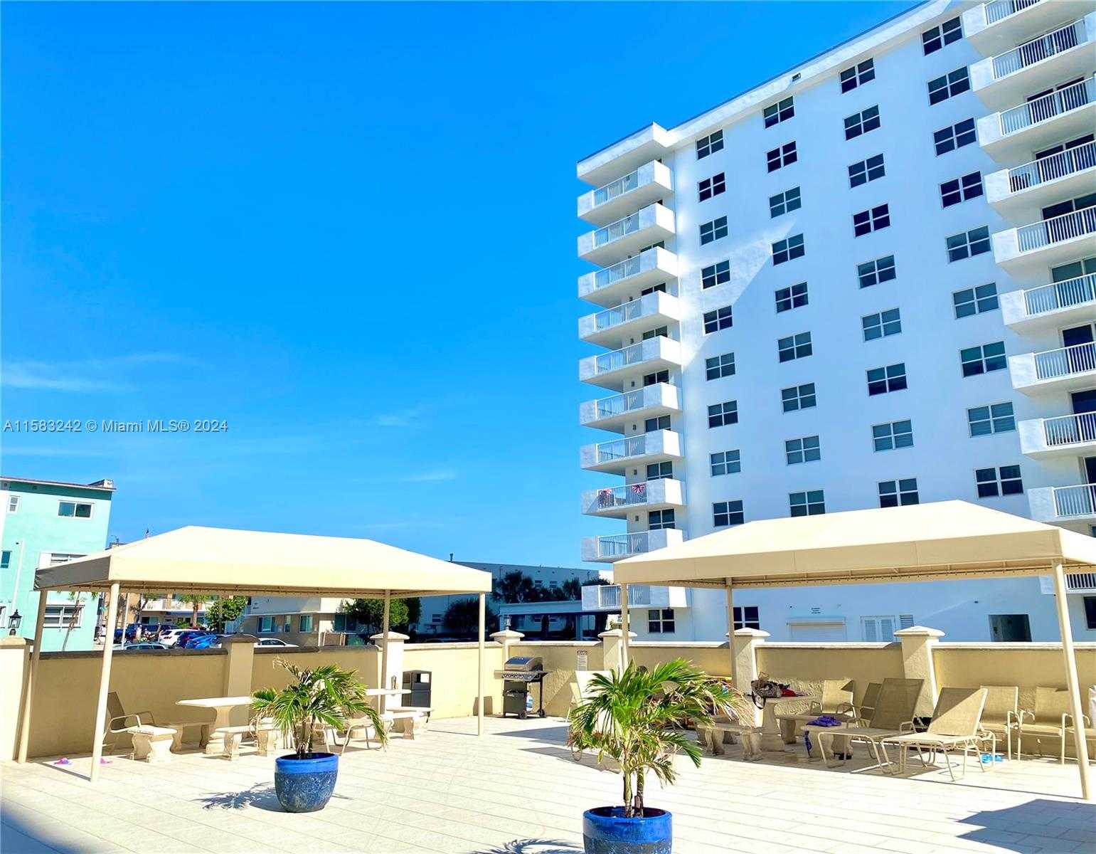 Small Image of 1501 SOUTH OCEAN DR #702, Hollywood Number 18