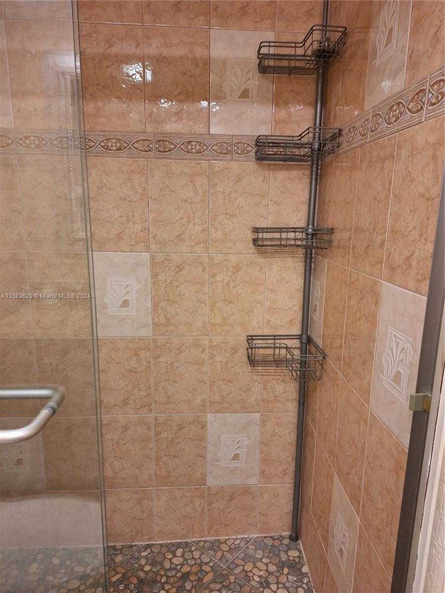 Small Image of 250 SOUTH EAST 174TH ST #2103, Sunny Isles Beach Number 8