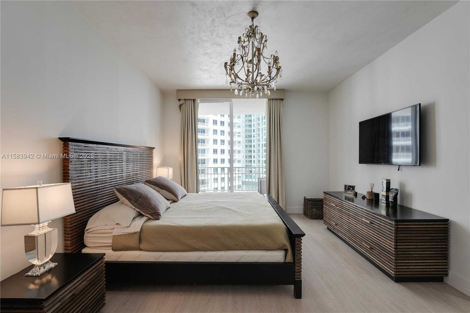Small Image of 701 BRICKELL KEY BLVD #LPH-06, Miami Number 19
