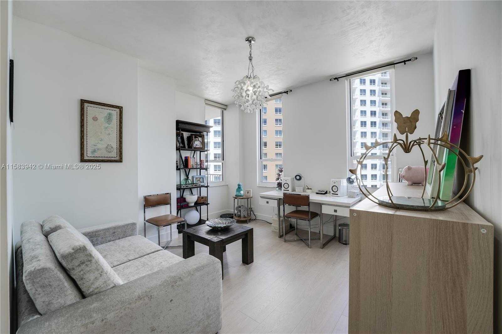 Small Image of 701 BRICKELL KEY BLVD #LPH-06, Miami Number 36