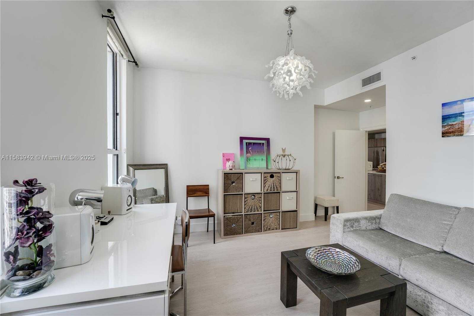 Small Image of 701 BRICKELL KEY BLVD #LPH-06, Miami Number 39