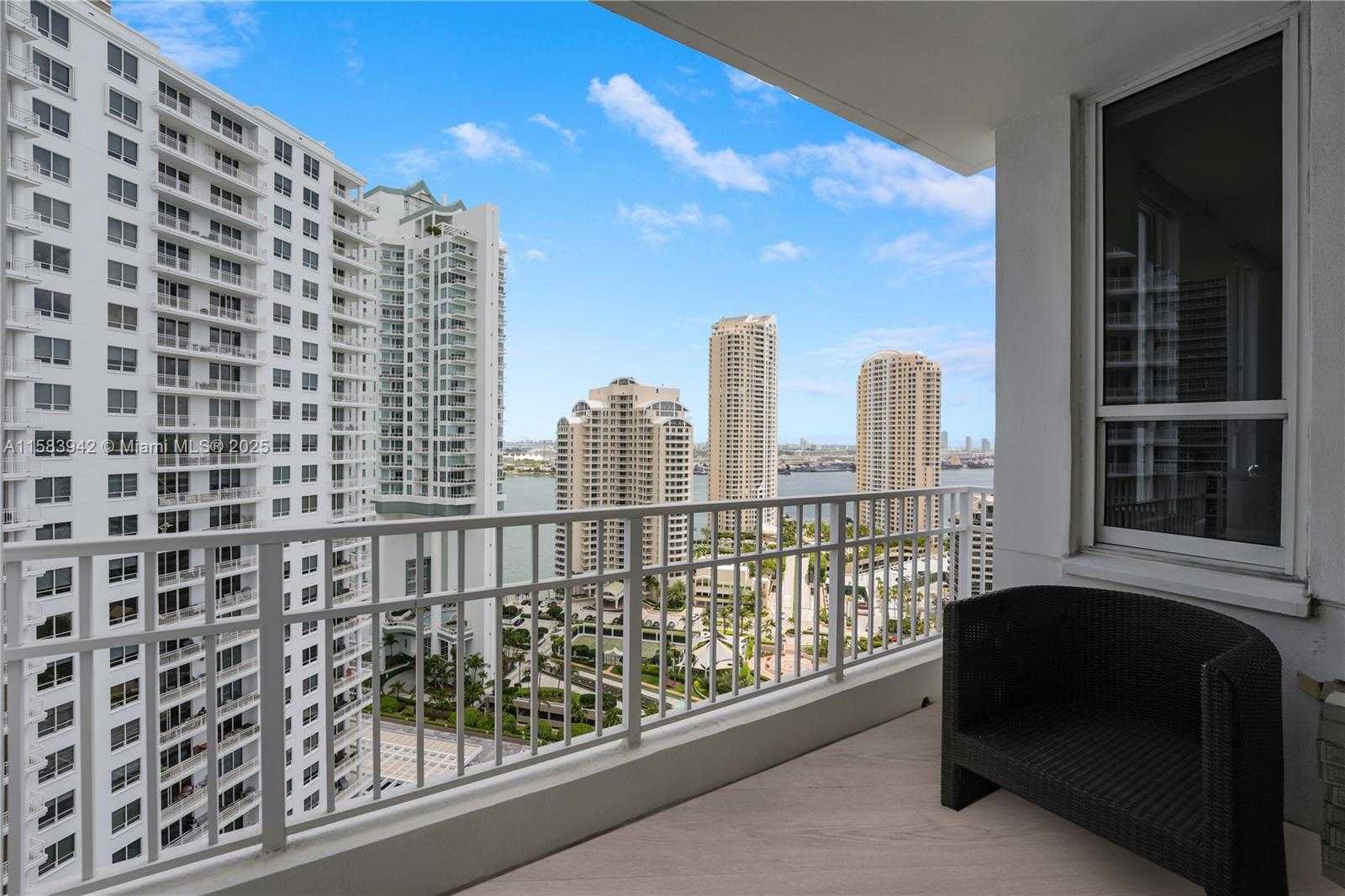 Small Image of 701 BRICKELL KEY BLVD #LPH-06, Miami Number 45
