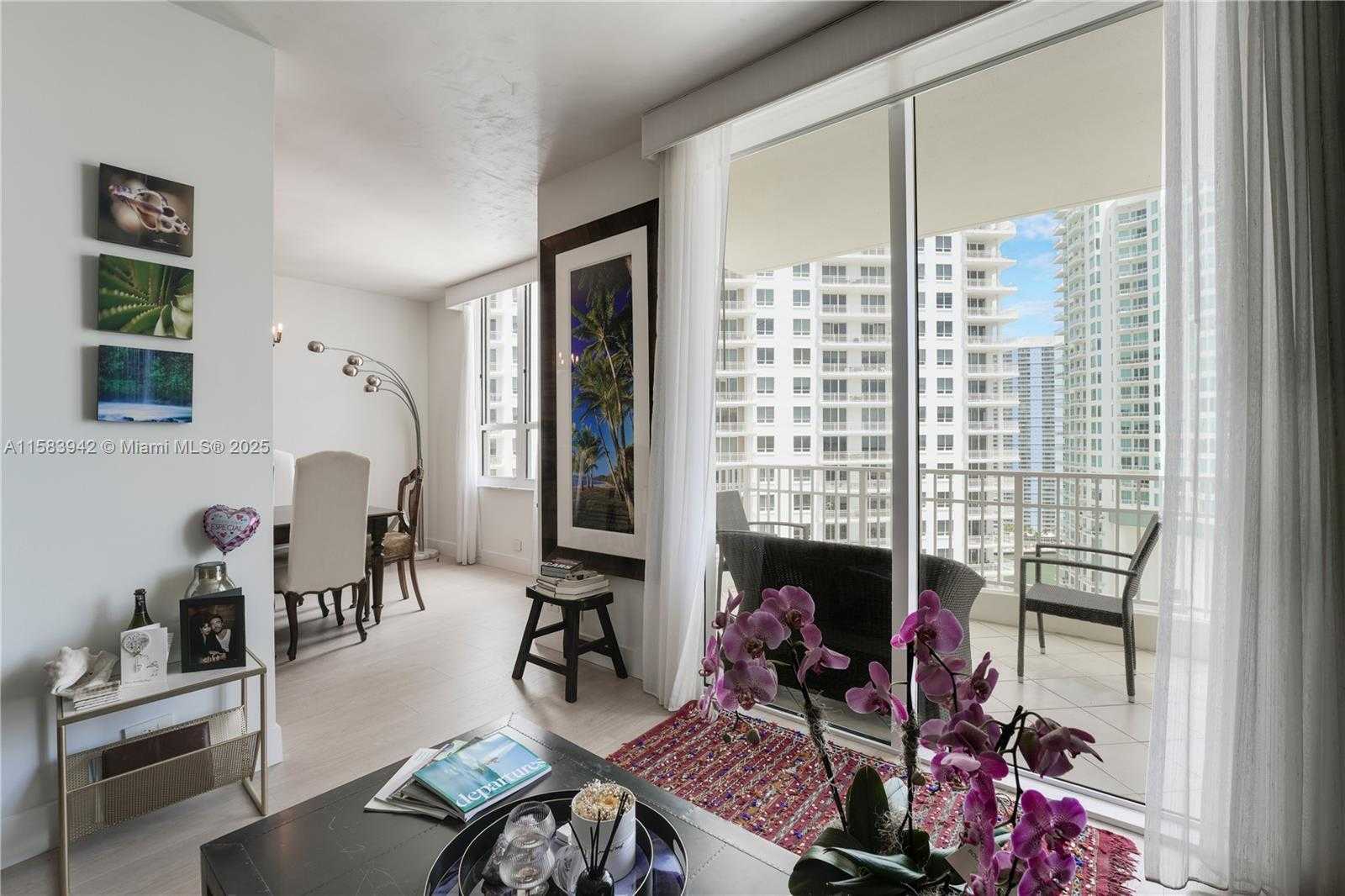 Small Image of 701 BRICKELL KEY BLVD #LPH-06, Miami Number 8