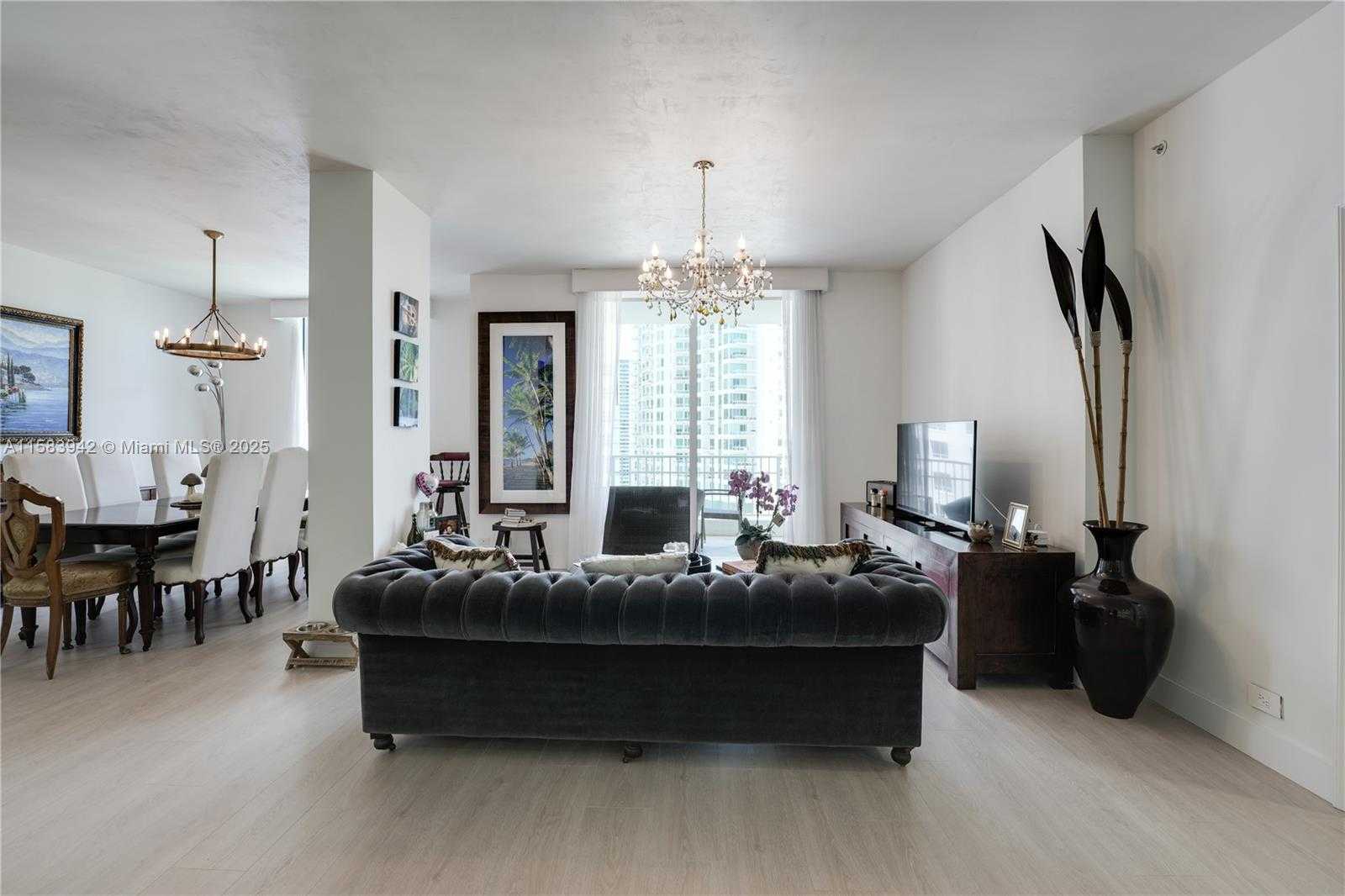 Small Image of 701 BRICKELL KEY BLVD #LPH-06, Miami Number 9