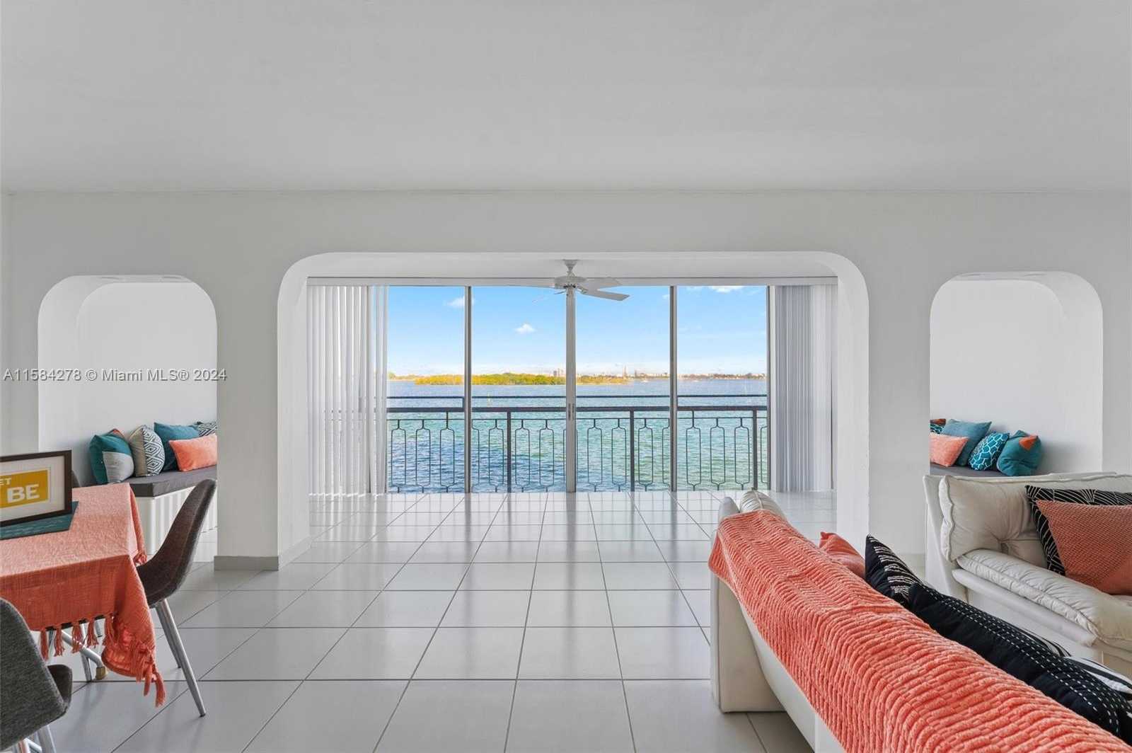 Small Image of 11111 BISCAYNE BLVD #3A, Miami Number 7