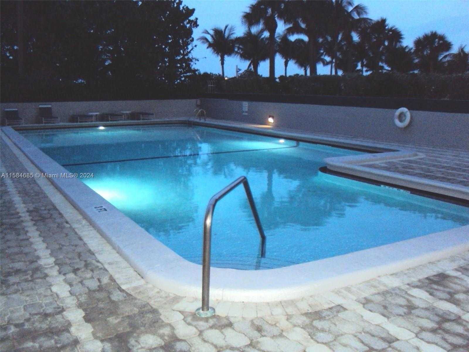 Small Image of 8877 COLLINS AVE #905, Surfside Number 19
