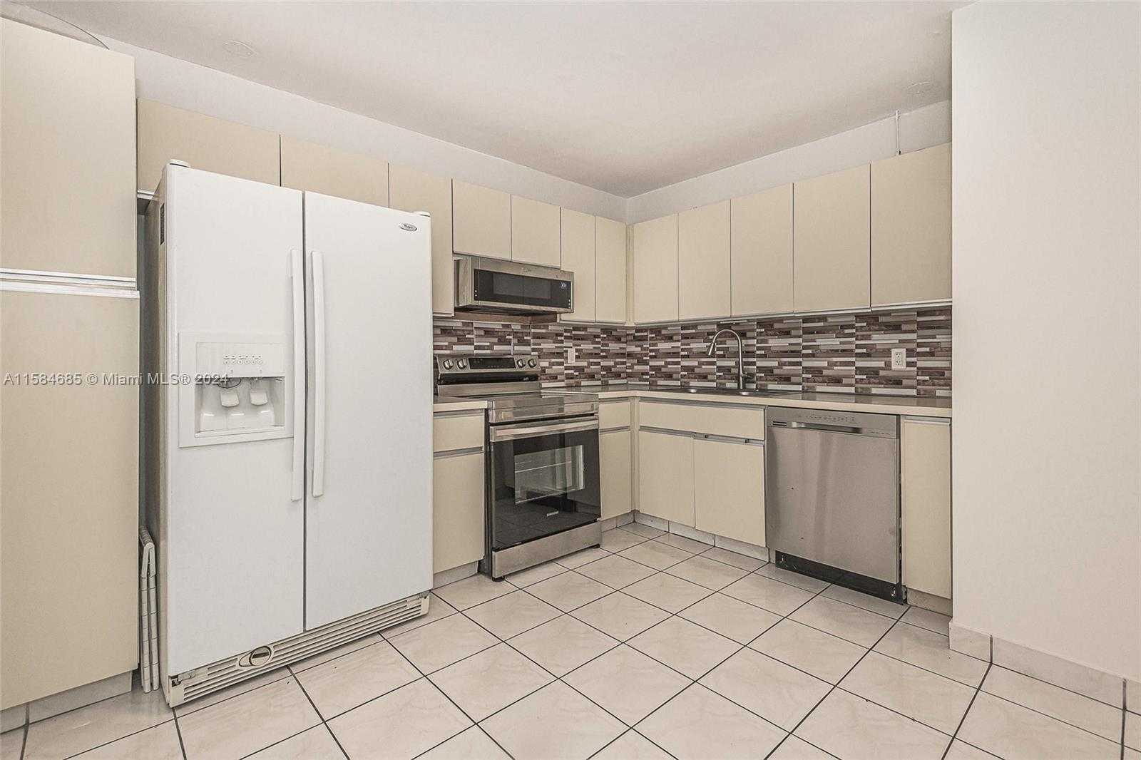 Small Image of 8877 COLLINS AVE #905, Surfside Number 7
