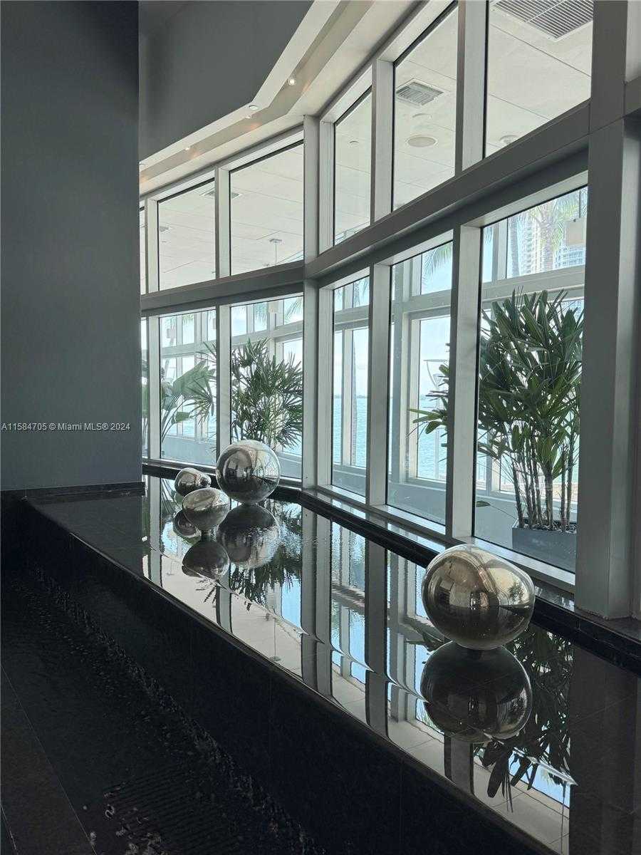 Small Image of 335 SOUTH BISCAYNE BLVD #2403, Miami Number 24