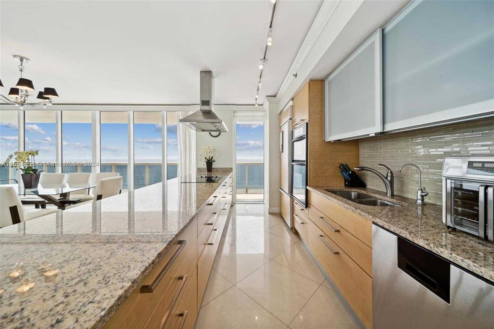 Small Image of 1830 SOUTH OCEAN DR #1701, Hallandale Beach Number 19