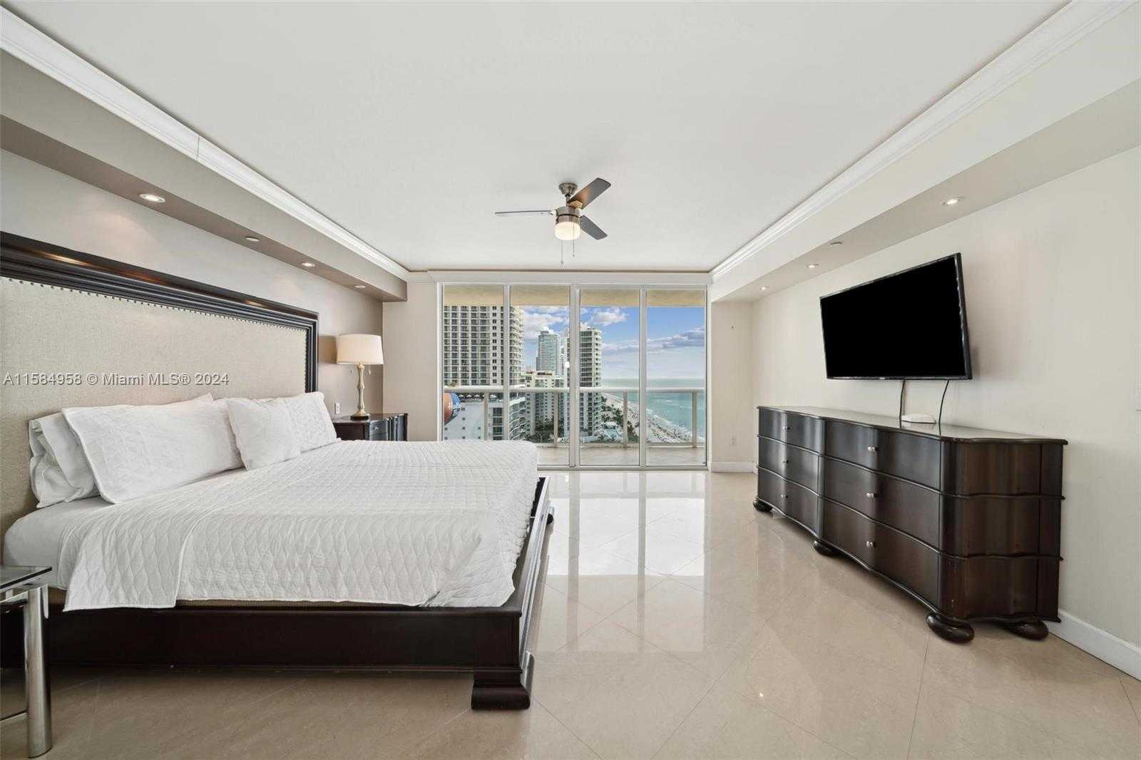 Small Image of 1830 SOUTH OCEAN DR #1701, Hallandale Beach Number 24