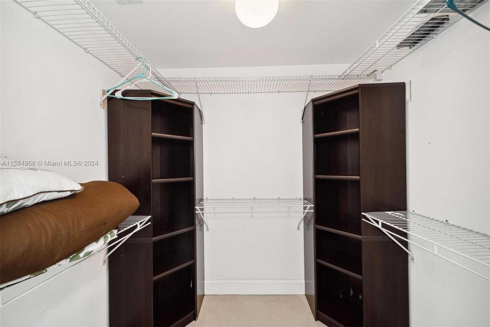 Small Image of 1830 SOUTH OCEAN DR #1701, Hallandale Beach Number 26