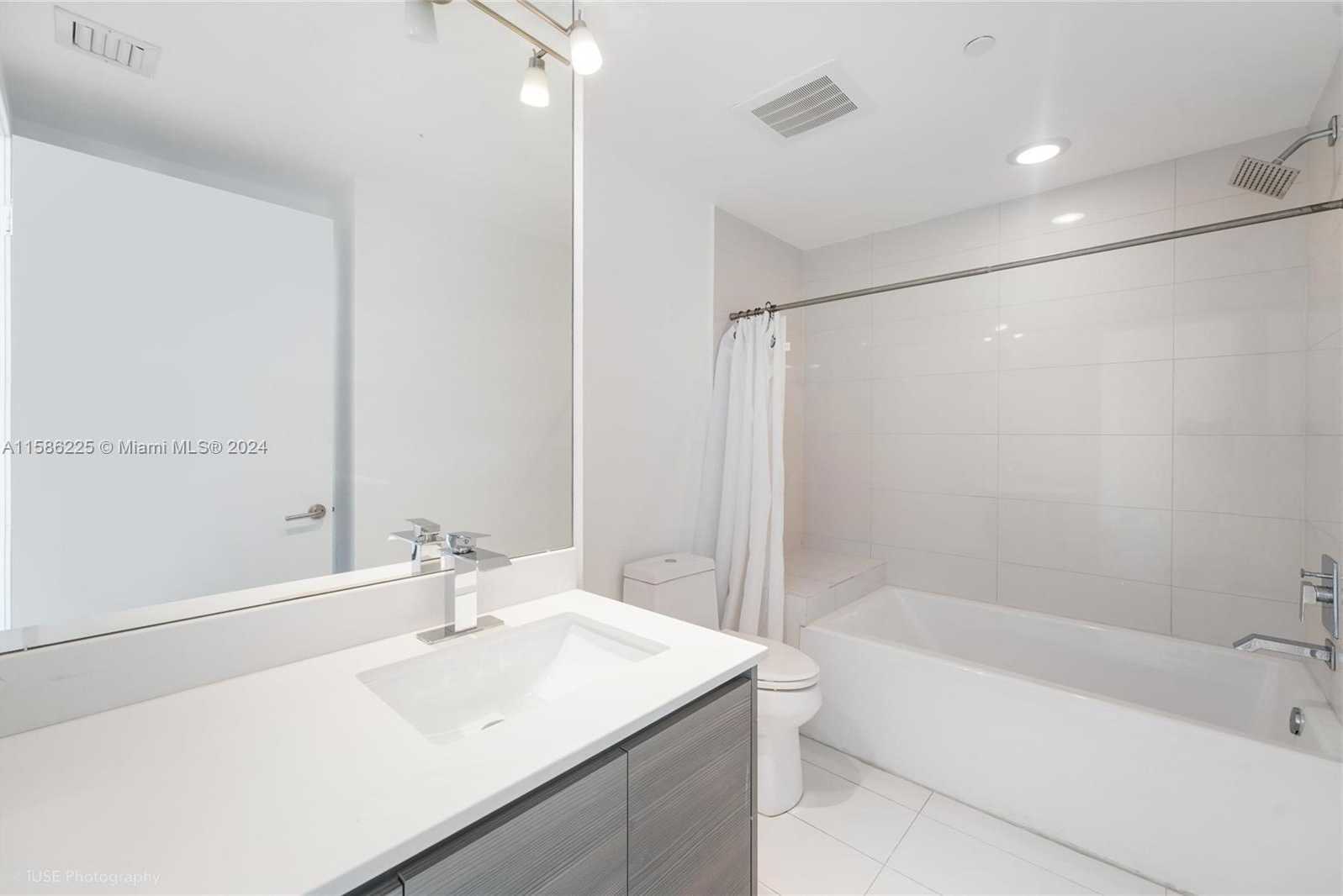 Small Image of 460 NORTH EAST 28TH ST #806, Miami Number 10