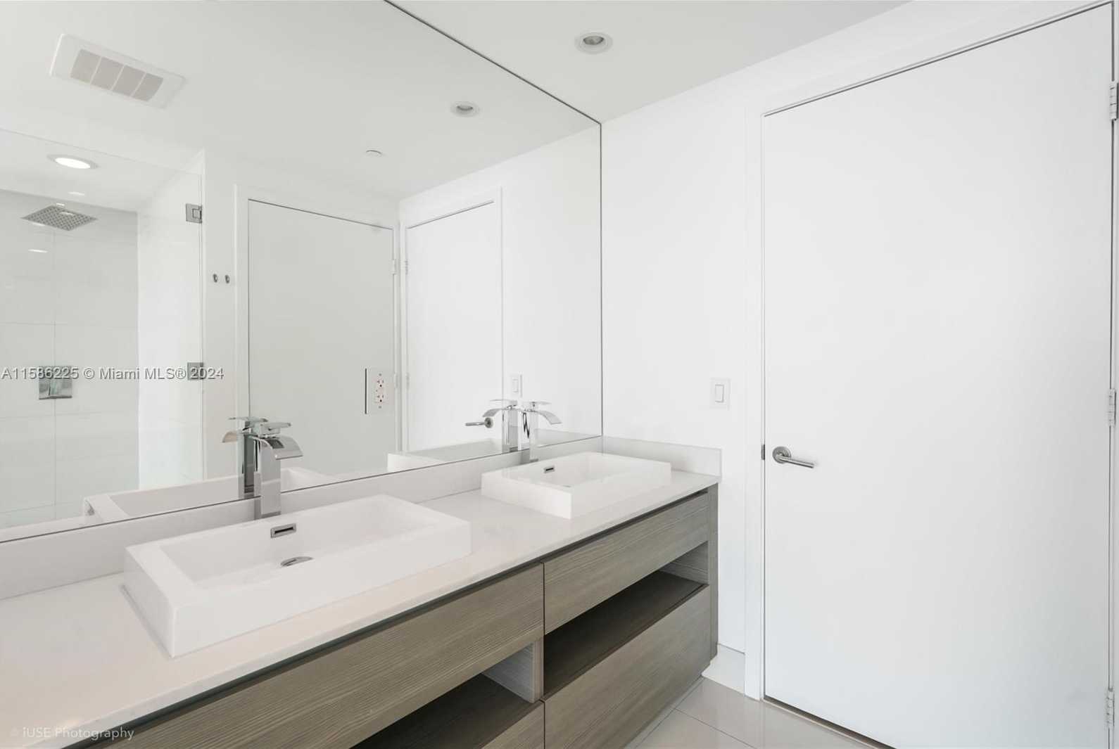 Small Image of 460 NORTH EAST 28TH ST #806, Miami Number 7