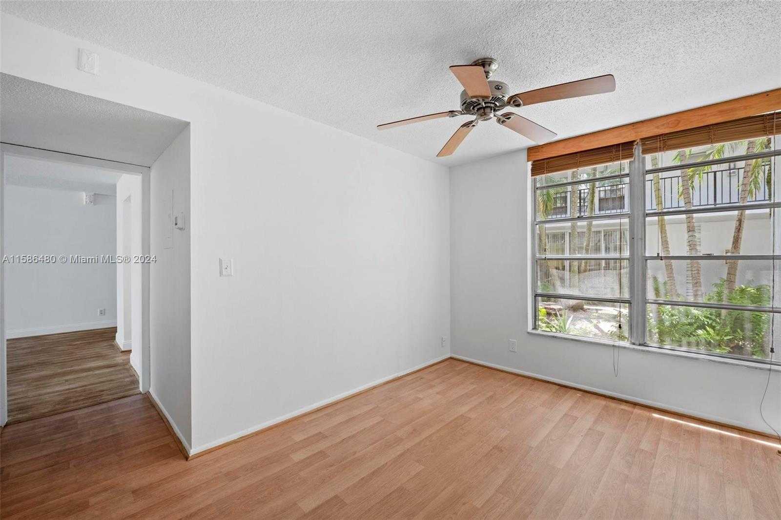 Small Image of 6923 CYPRESS RD #A15, Plantation Number 16
