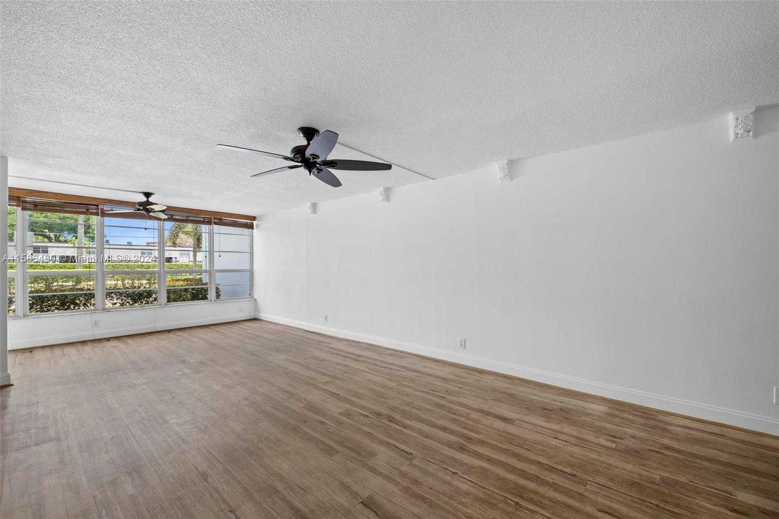 Small Image of 6923 CYPRESS RD #A15, Plantation Number 4
