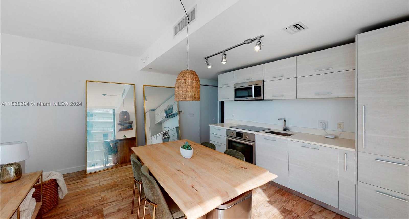 Small Image of 650 NORTH EAST 32ND ST #4607, Miami Number 4