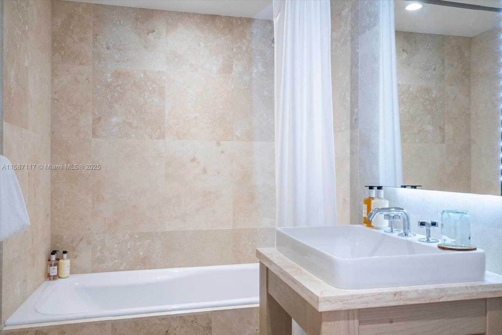 Small Image of 102 24TH ST #1413, Miami Beach Number 13