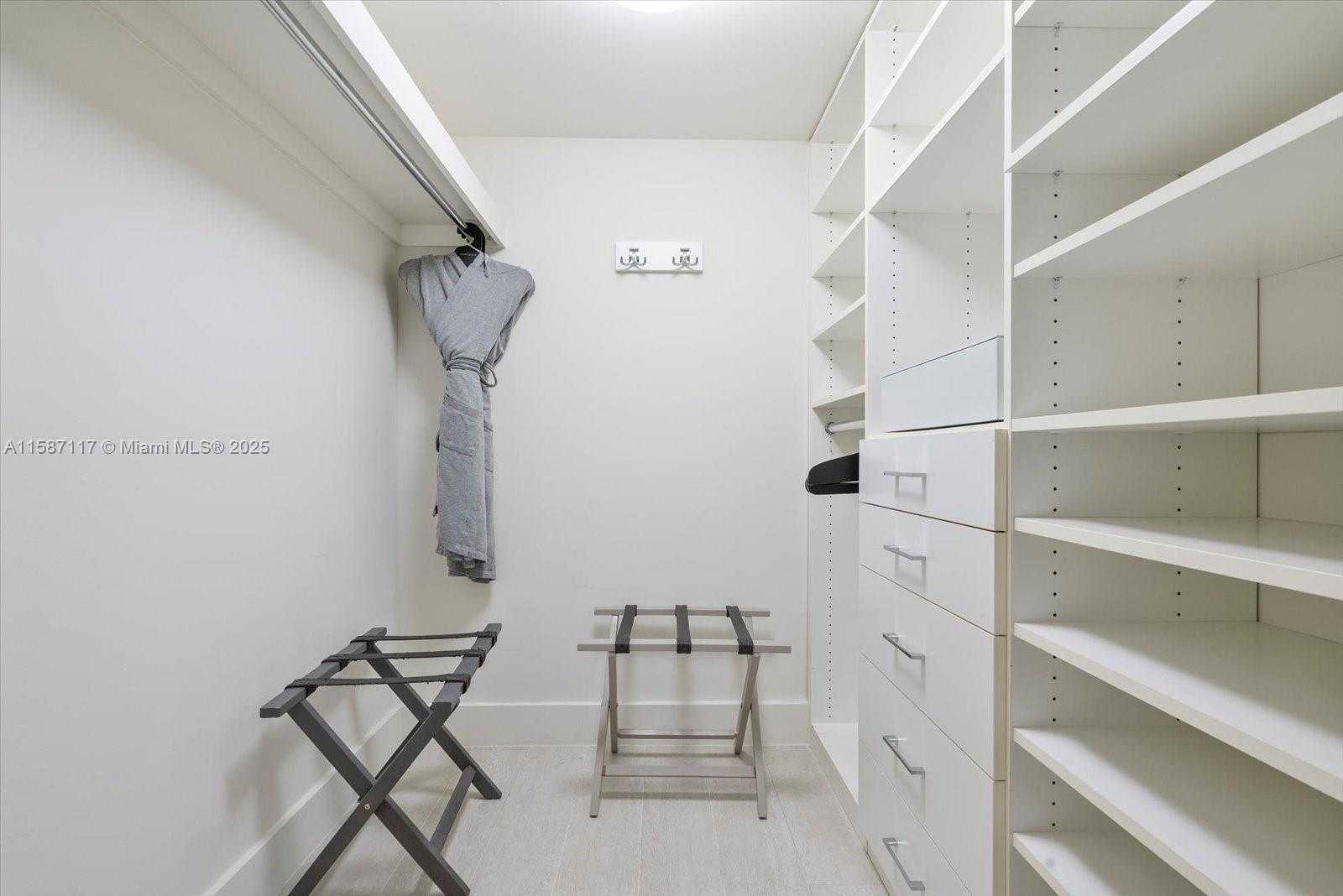 Small Image of 102 24TH ST #1413, Miami Beach Number 20