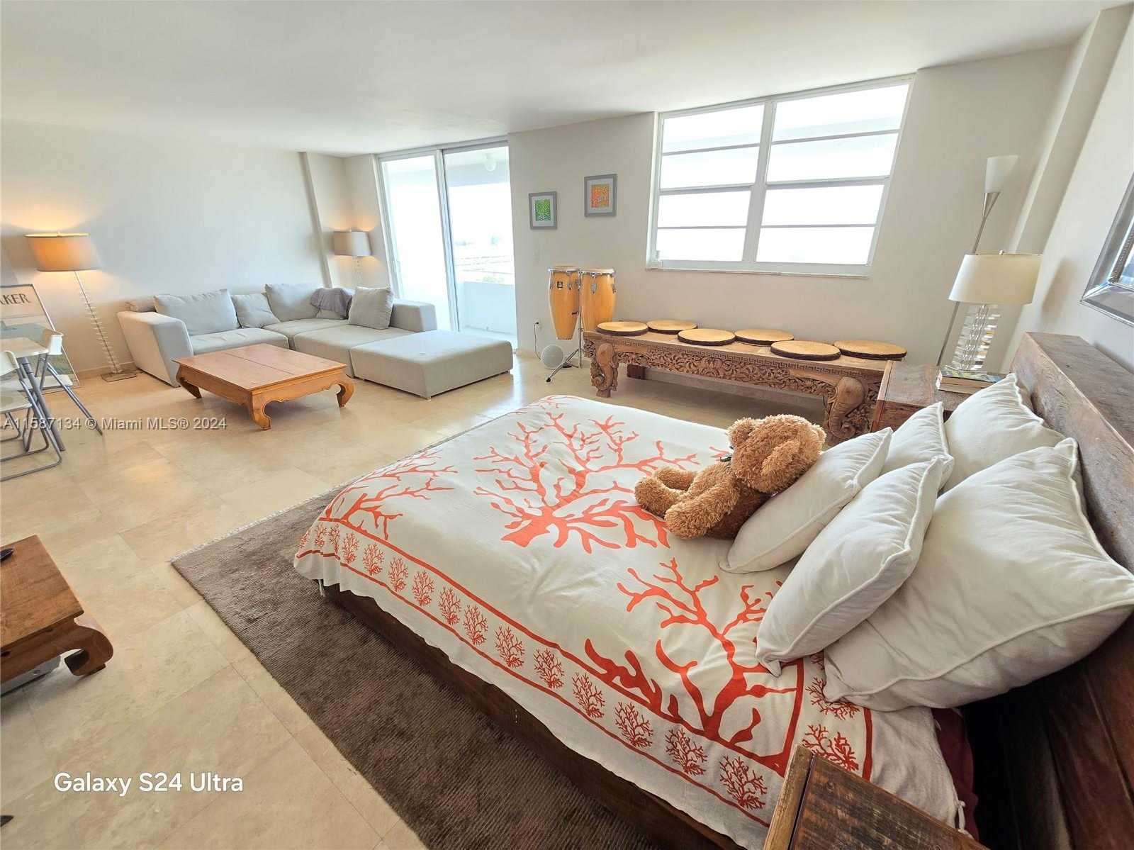 Small Image of 465 OCEAN DR #1119/1120, Miami Beach Number 10