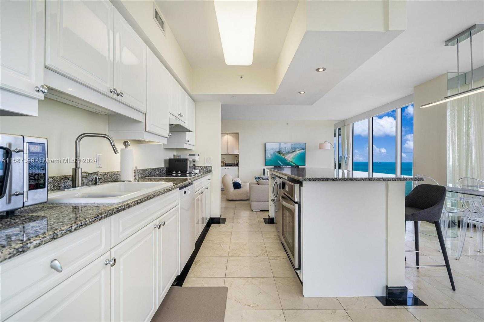 Small Image of 4779 COLLINS AVE #2305, Miami Beach Number 11