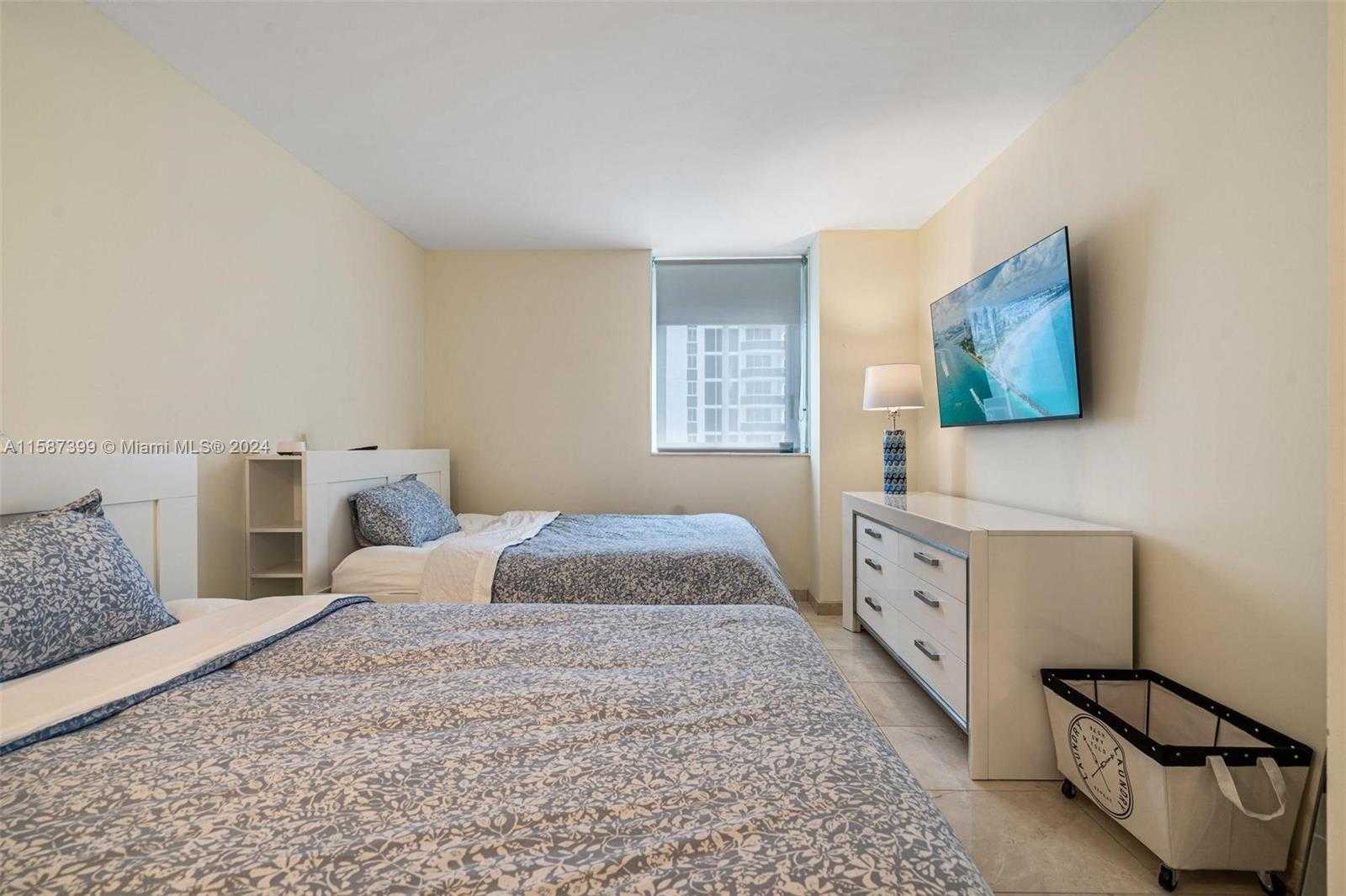 Small Image of 4779 COLLINS AVE #2305, Miami Beach Number 20