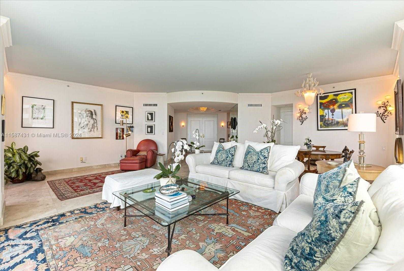 Small Image of 300 SOUTH POINTE DR #1001, Miami Beach Number 14