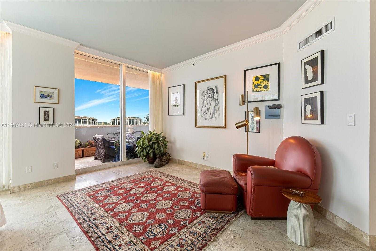Small Image of 300 SOUTH POINTE DR #1001, Miami Beach Number 16