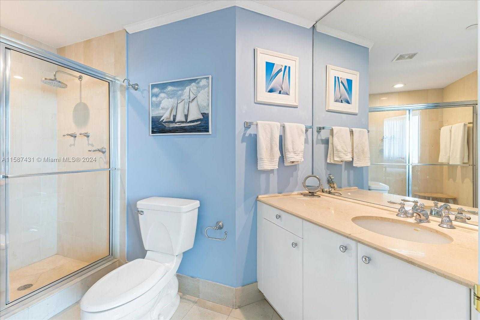 Small Image of 300 SOUTH POINTE DR #1001, Miami Beach Number 38