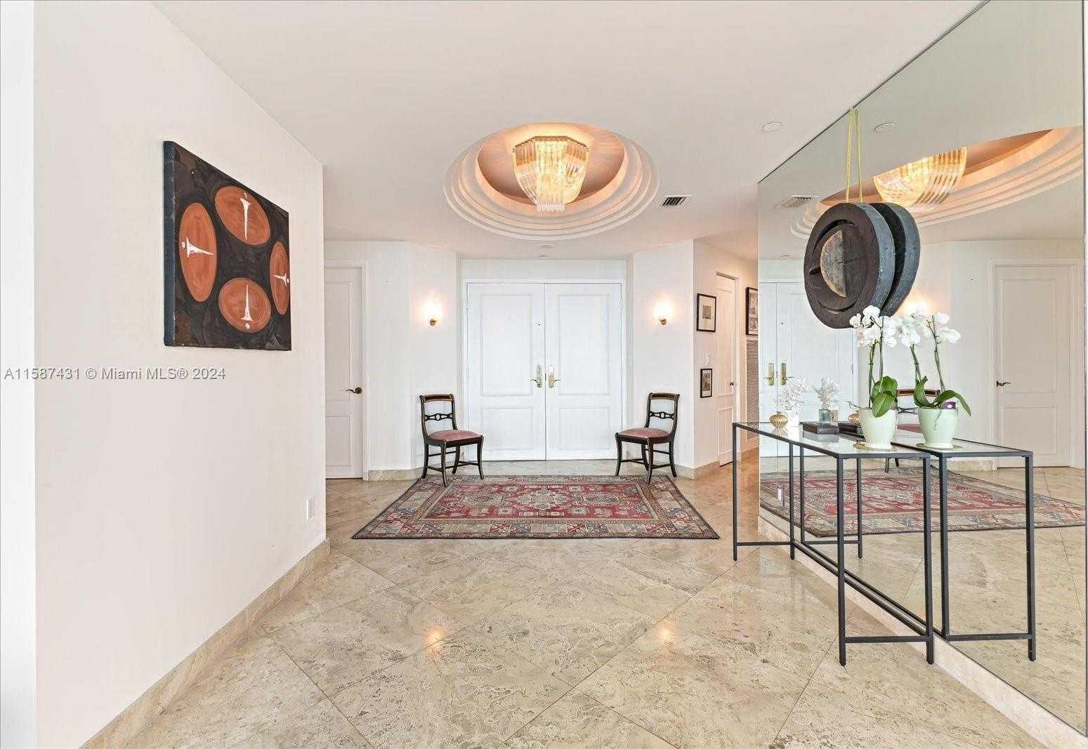 Small Image of 300 SOUTH POINTE DR #1001, Miami Beach Number 9