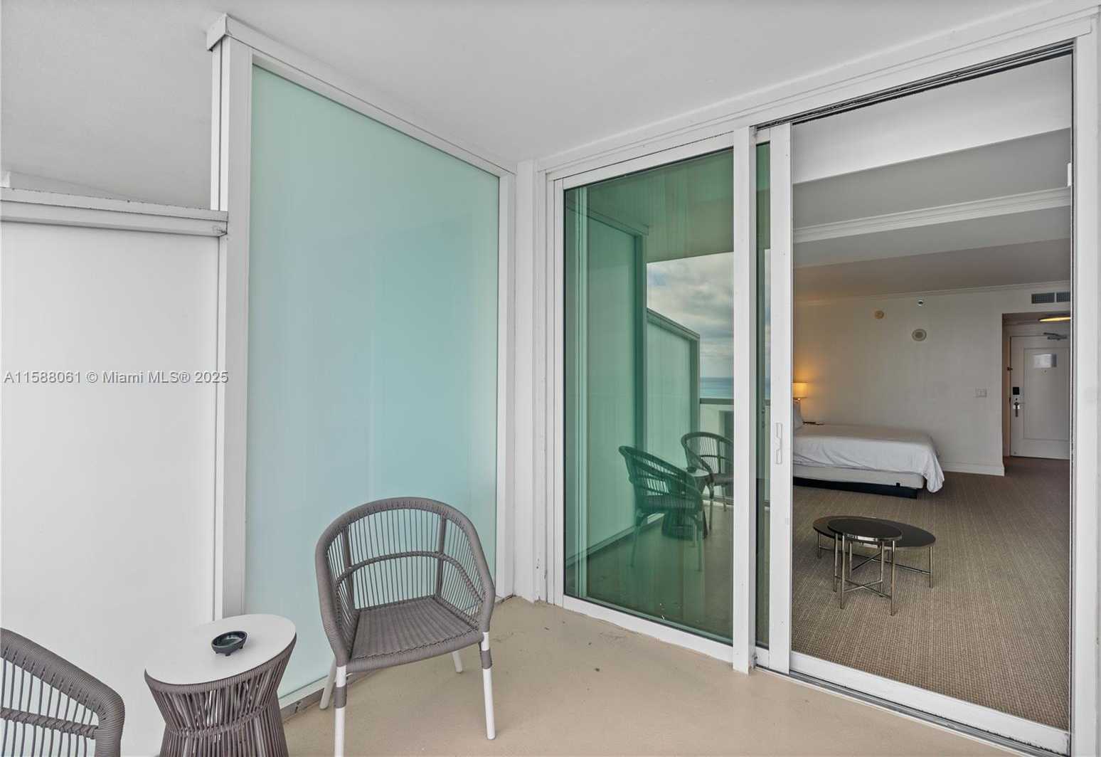 Small Image of 4401 COLLINS AVE #2501, Miami Beach Number 22