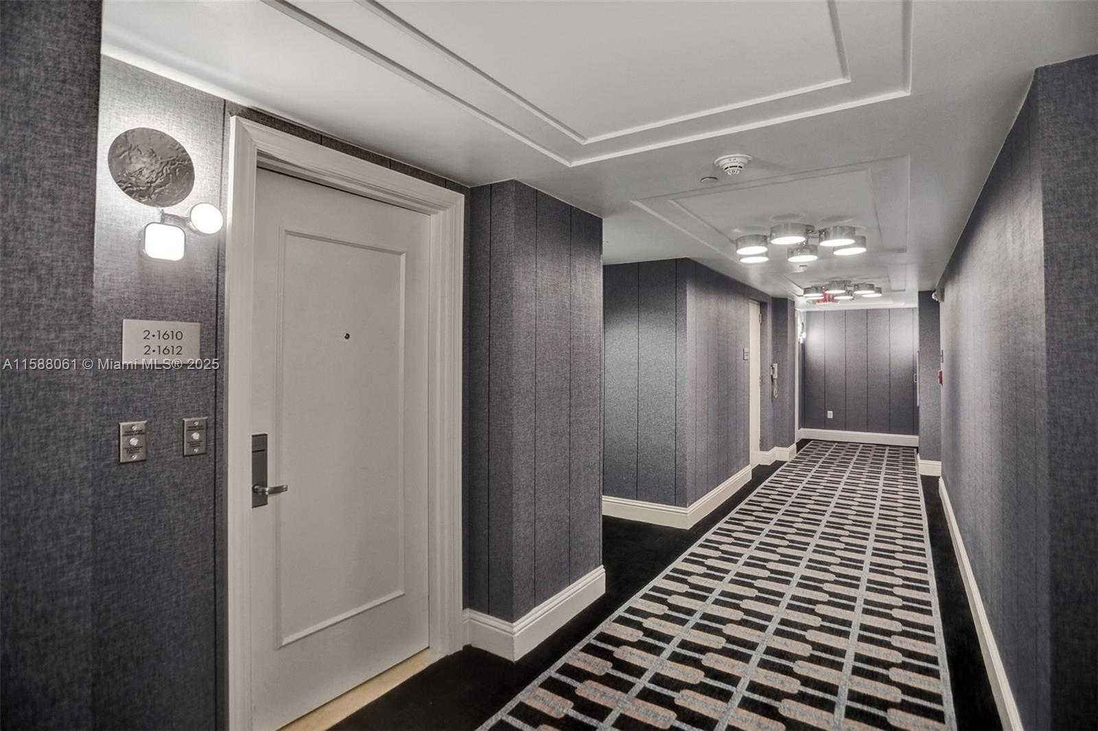 Small Image of 4401 COLLINS AVE #2501, Miami Beach Number 24