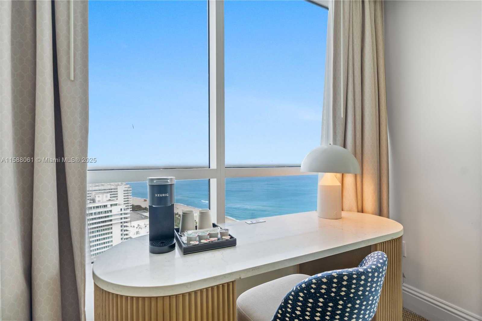 Small Image of 4401 COLLINS AVE #2501, Miami Beach Number 3