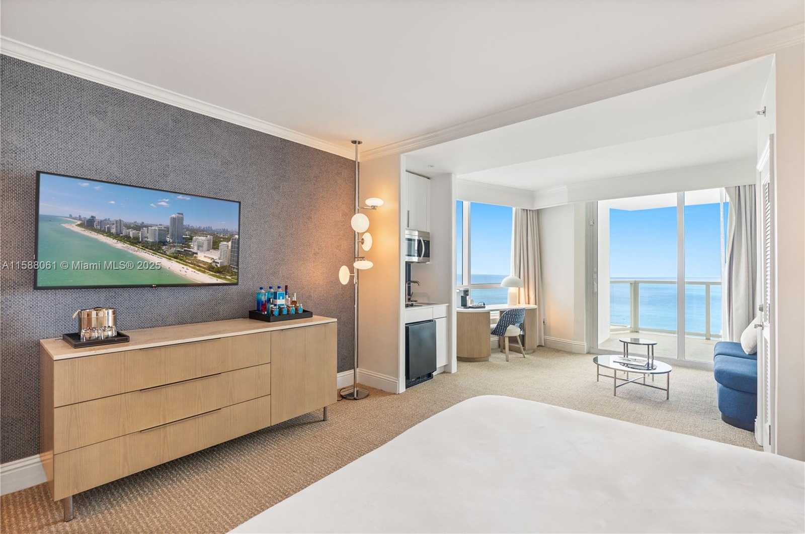 Small Image of 4401 COLLINS AVE #2501, Miami Beach Number 6