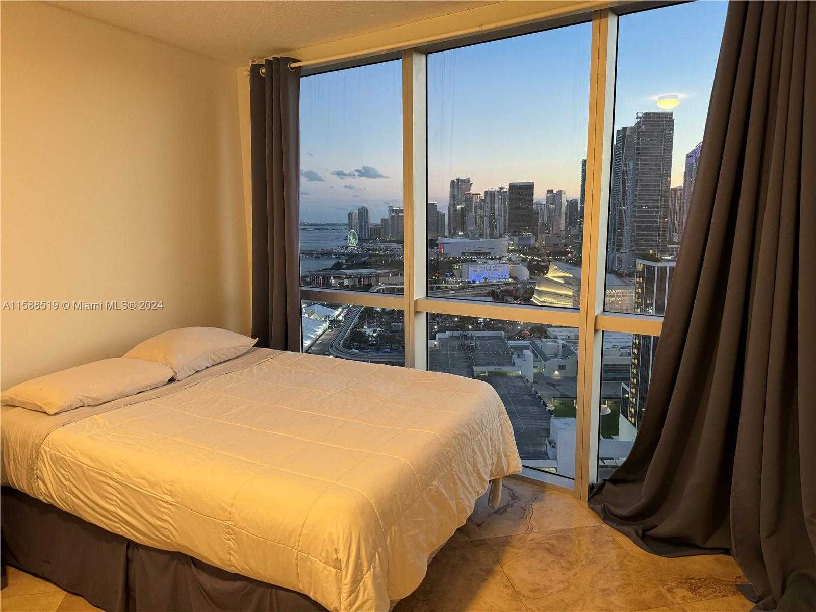 Small Image of 1750 NORTH BAYSHORE DR #3114, Miami Number 5