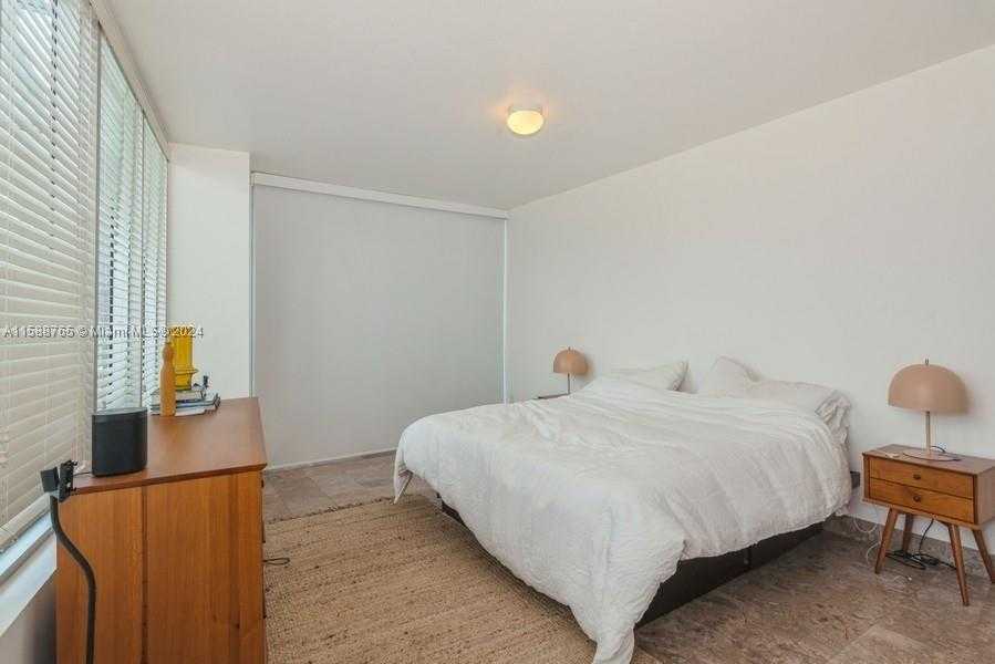 Small Image of 185 SOUTH WEST 7TH ST #703, Miami Number 9