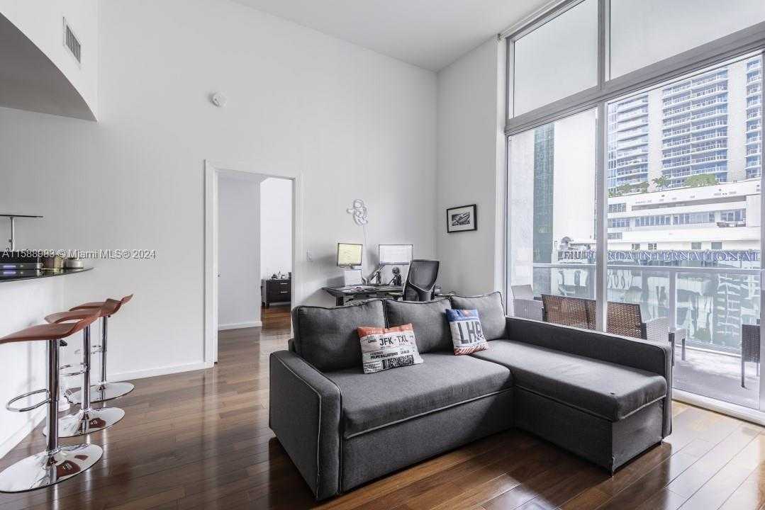 Small Image of 1060 BRICKELL AVE #1203, Miami Number 13