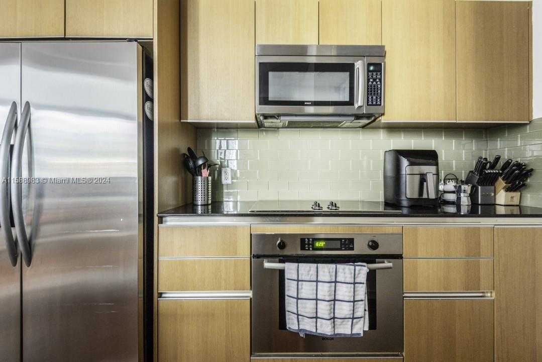 Small Image of 1060 BRICKELL AVE #1203, Miami Number 15