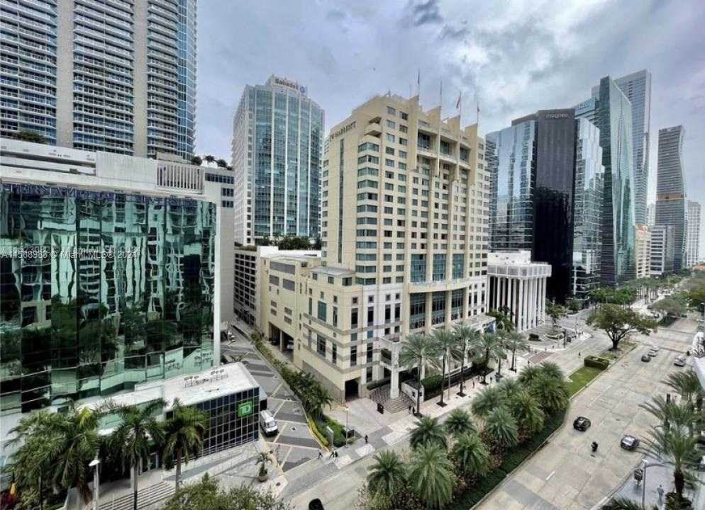 Small Image of 1060 BRICKELL AVE #1203, Miami Number 3