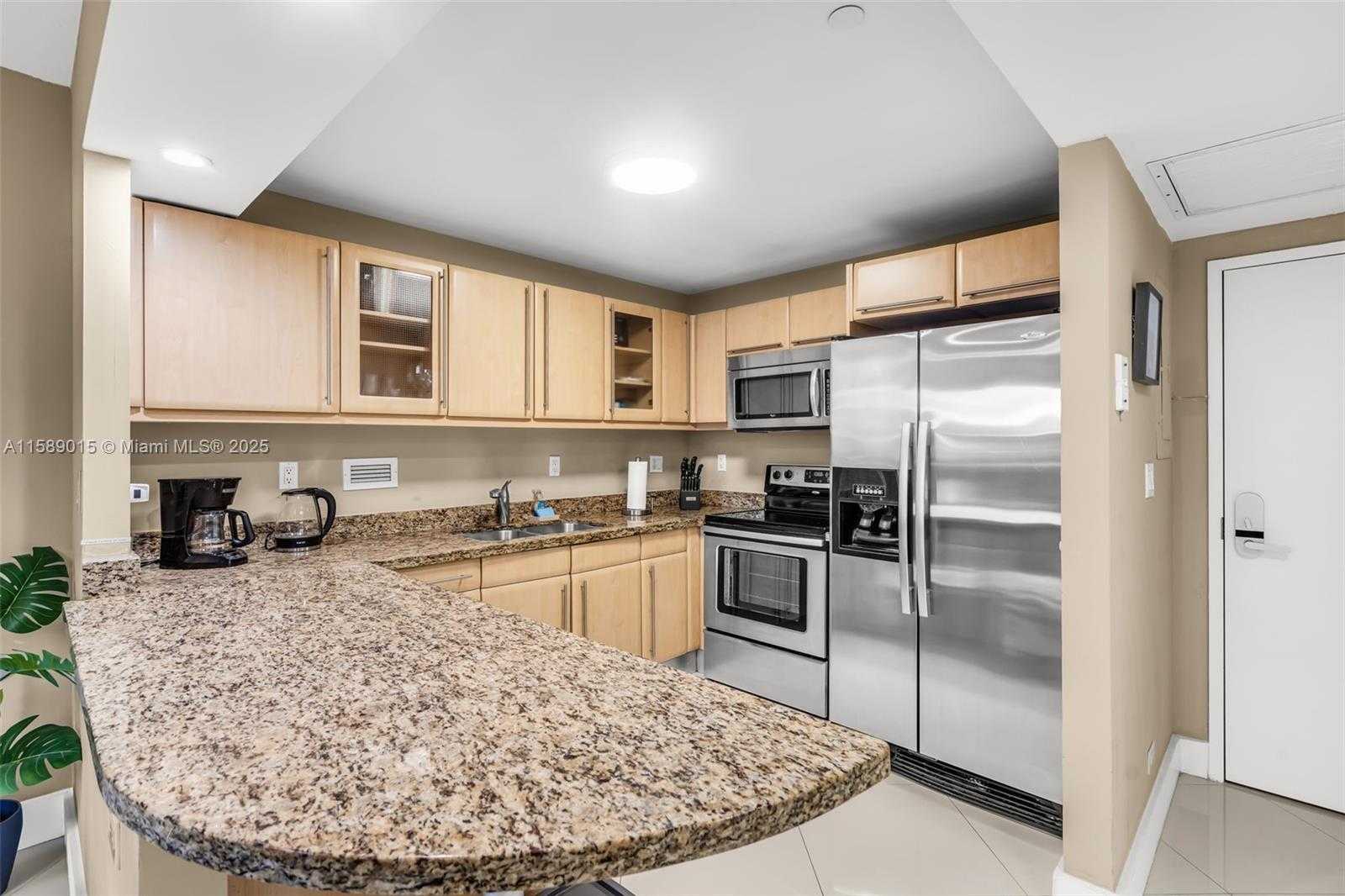 Small Image of 2301 Collins Ave, Miami Beach, FL 33139, USA Number 24
