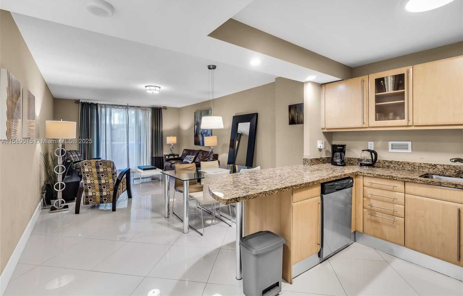 Small Image of 2301 Collins Ave, Miami Beach, FL 33139, USA Number 31