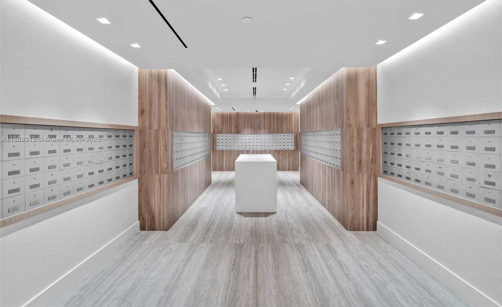 Small Image of 2301 Collins Ave, Miami Beach, FL 33139, USA Number 38