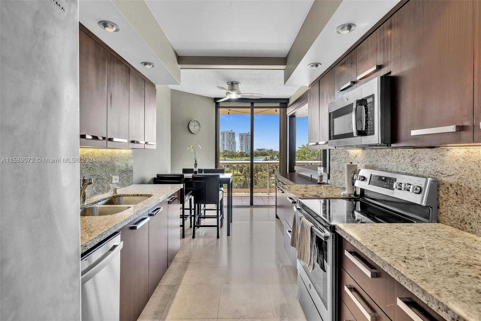 Small Image of 20191 EAST COUNTRY CLUB DR #501, Aventura Number 11